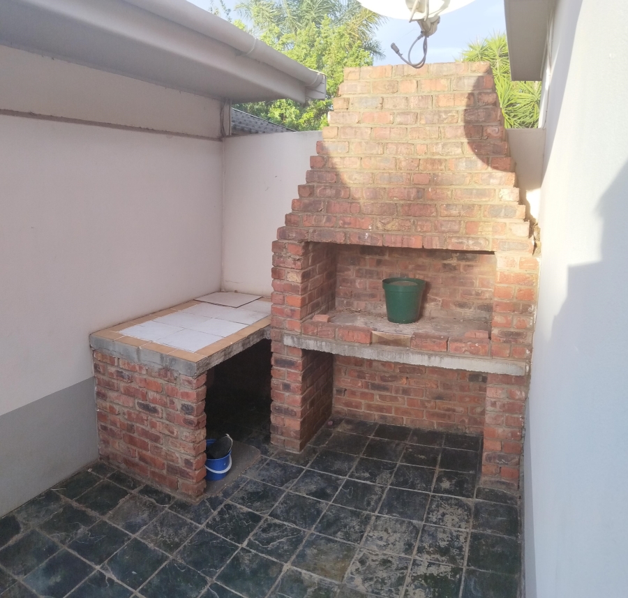 3 Bedroom Property for Sale in Strelitzia Park Eastern Cape